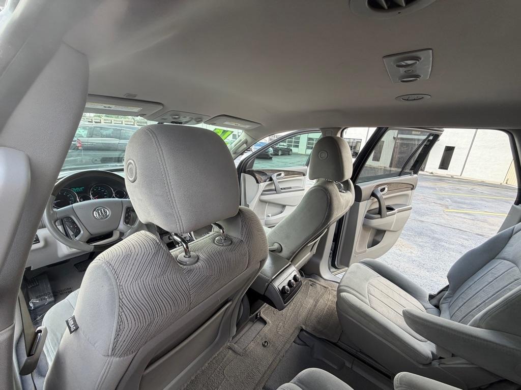 Buick Enclave Convenience FWD 2015