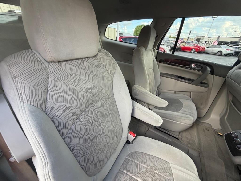 Buick Enclave Convenience FWD 2015