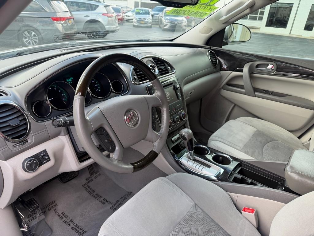 Buick Enclave Convenience FWD 2015