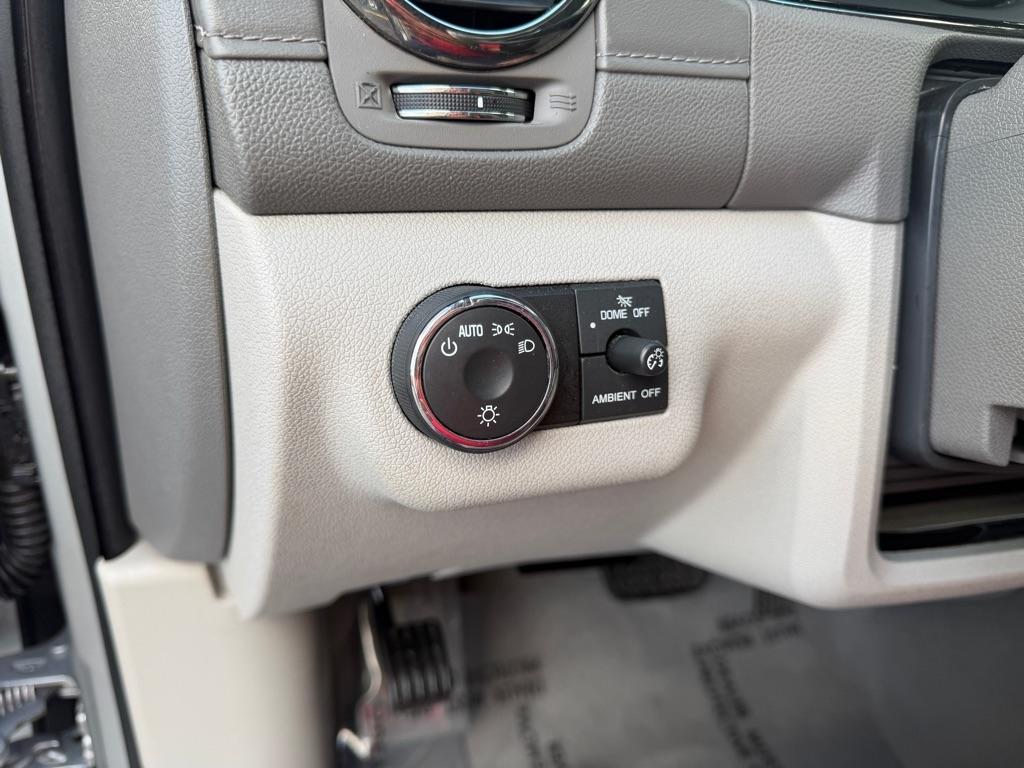 Buick Enclave Convenience FWD 2015