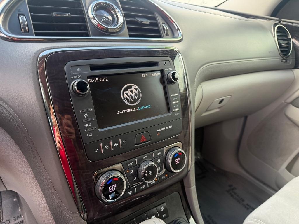 Buick Enclave Convenience FWD 2015