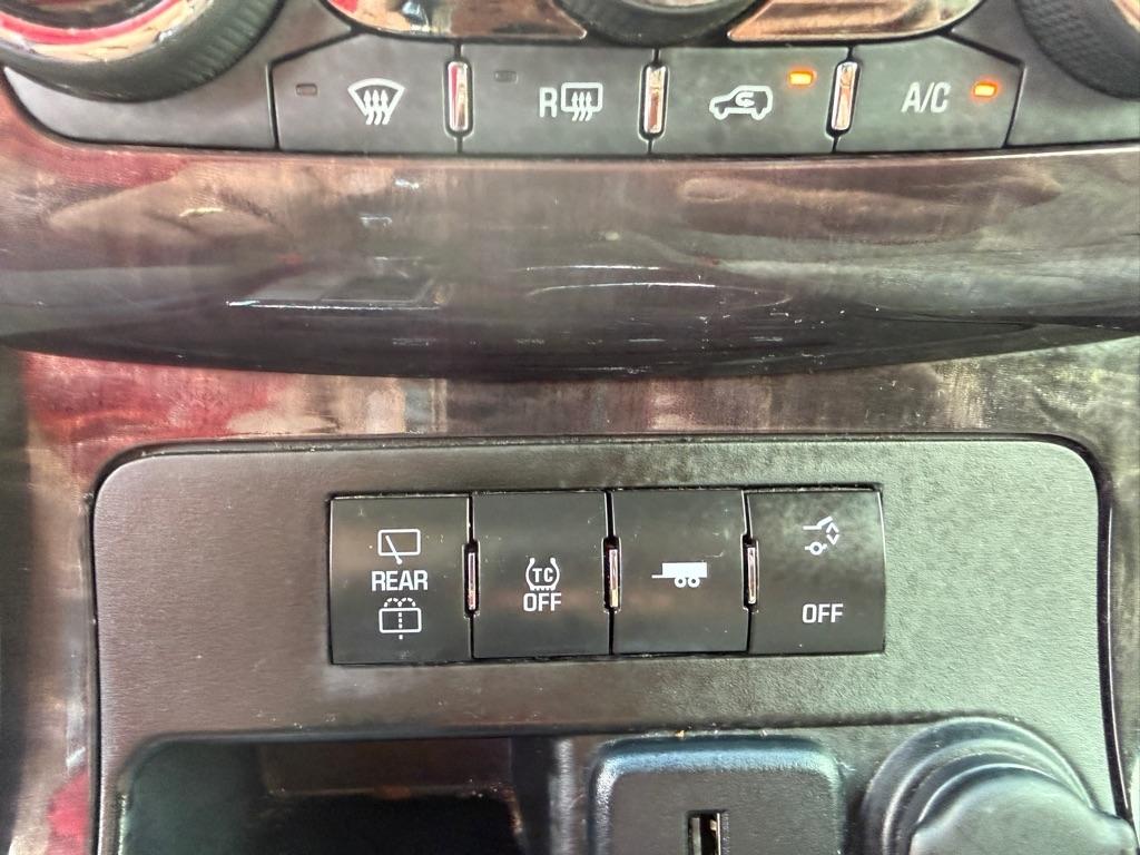 Buick Enclave Convenience FWD 2015