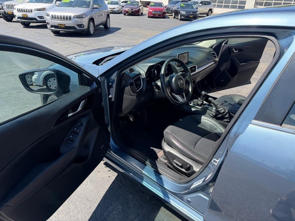 Mazda MAZDA3 s SE AT 4-Door 2016
