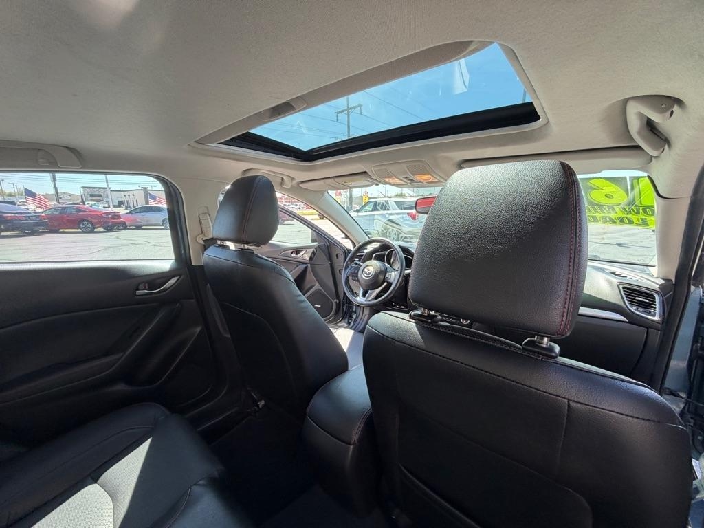 Mazda MAZDA3 s SE AT 4-Door 2016