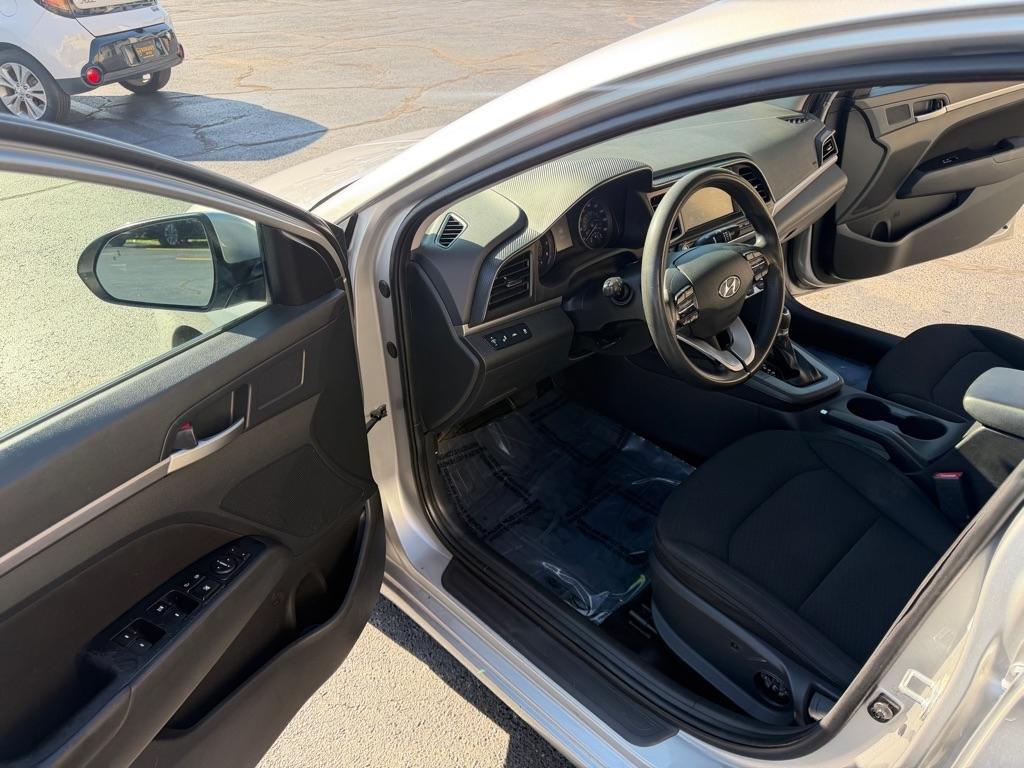 Hyundai Elantra Limited 2020