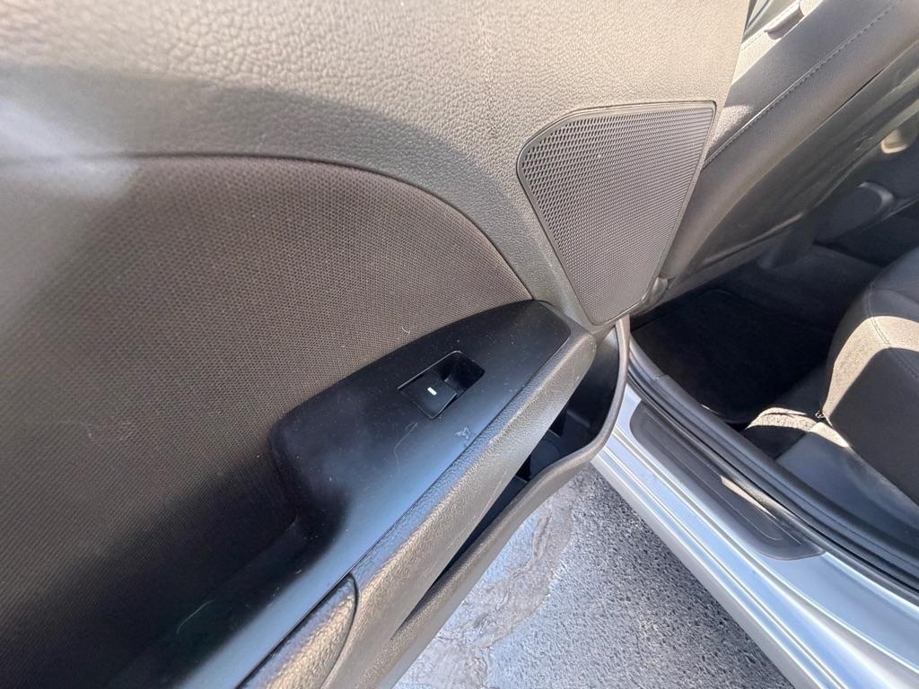 Hyundai Elantra Limited 2020