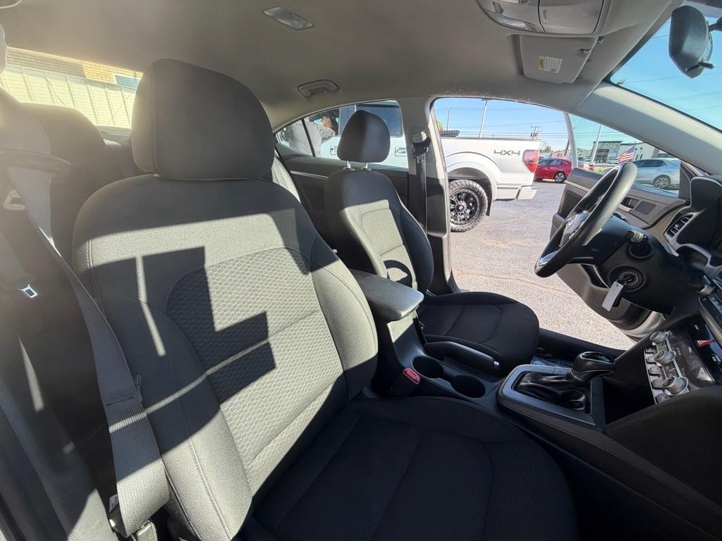 Hyundai Elantra Limited 2020