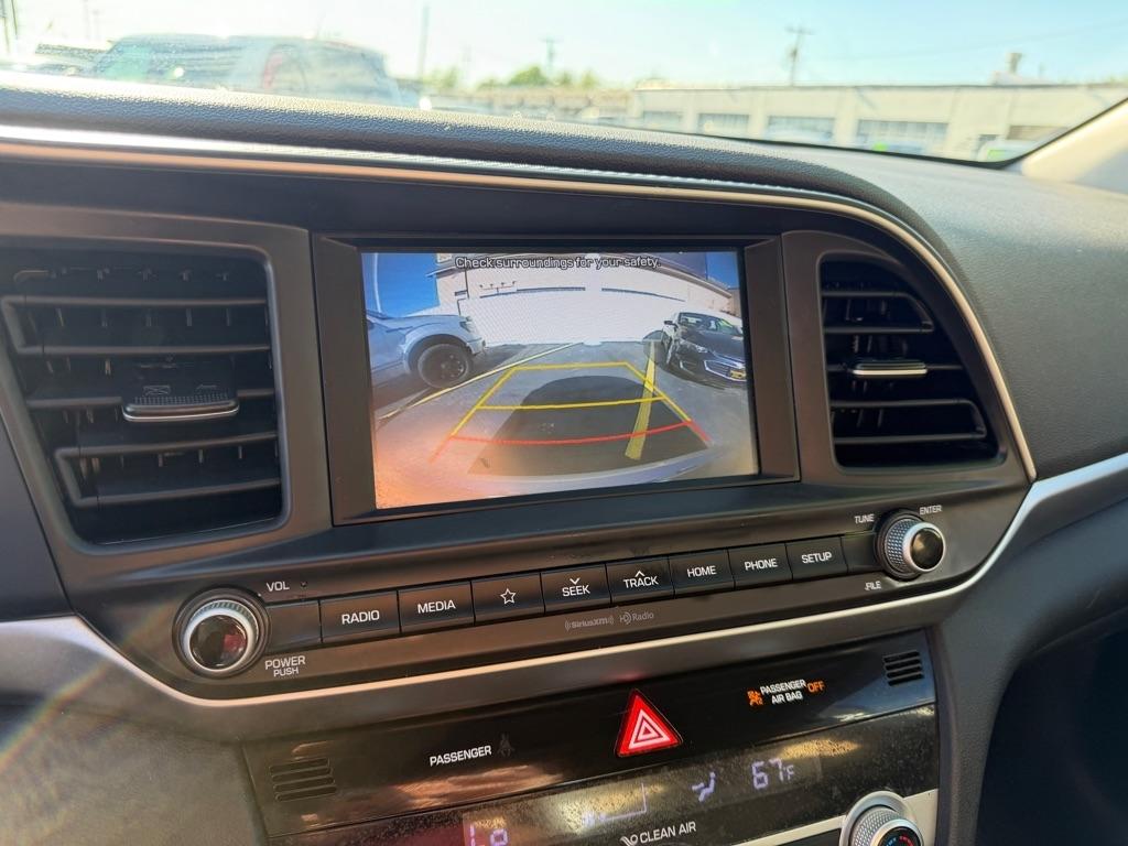 Hyundai Elantra Limited 2020