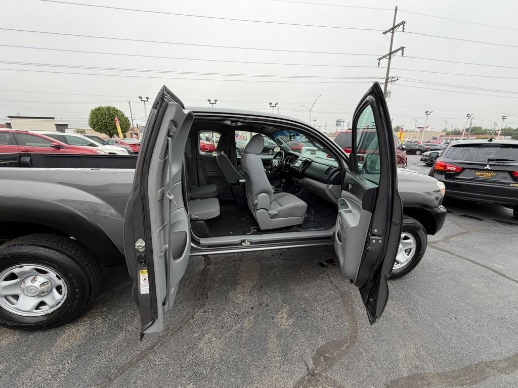 Toyota Tacoma PreRunner Access Cab I4 4AT 2WD 2014