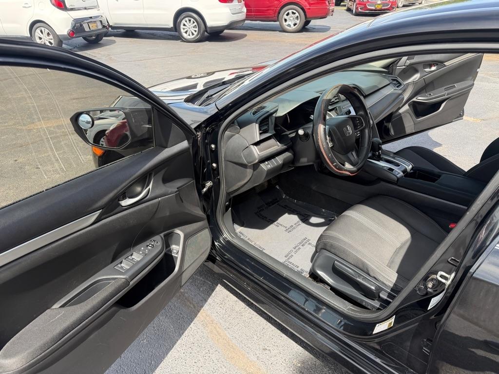 Honda Civic LX Sedan CVT 2016