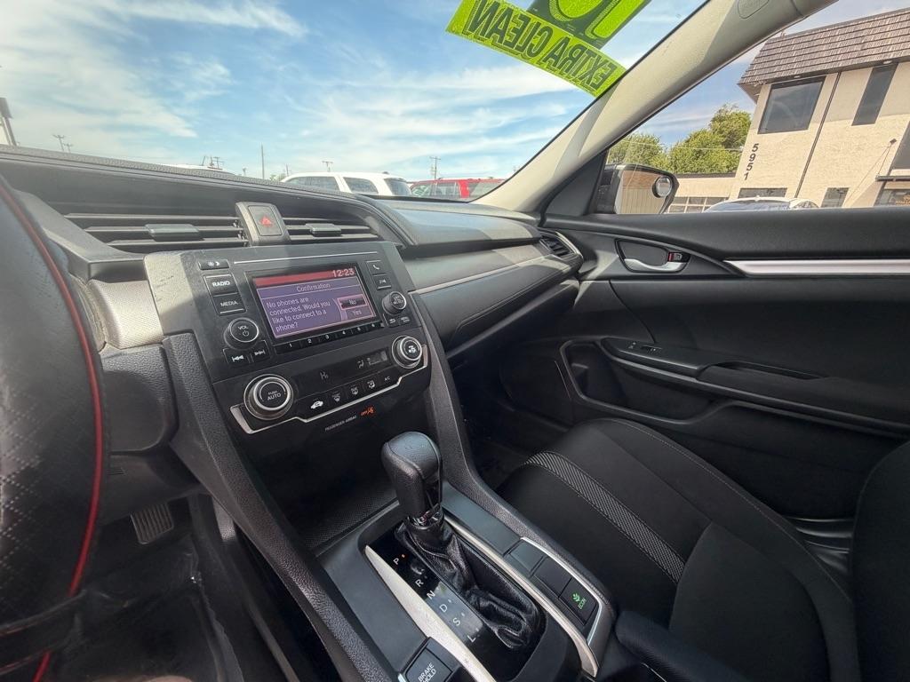 Honda Civic LX Sedan CVT 2016