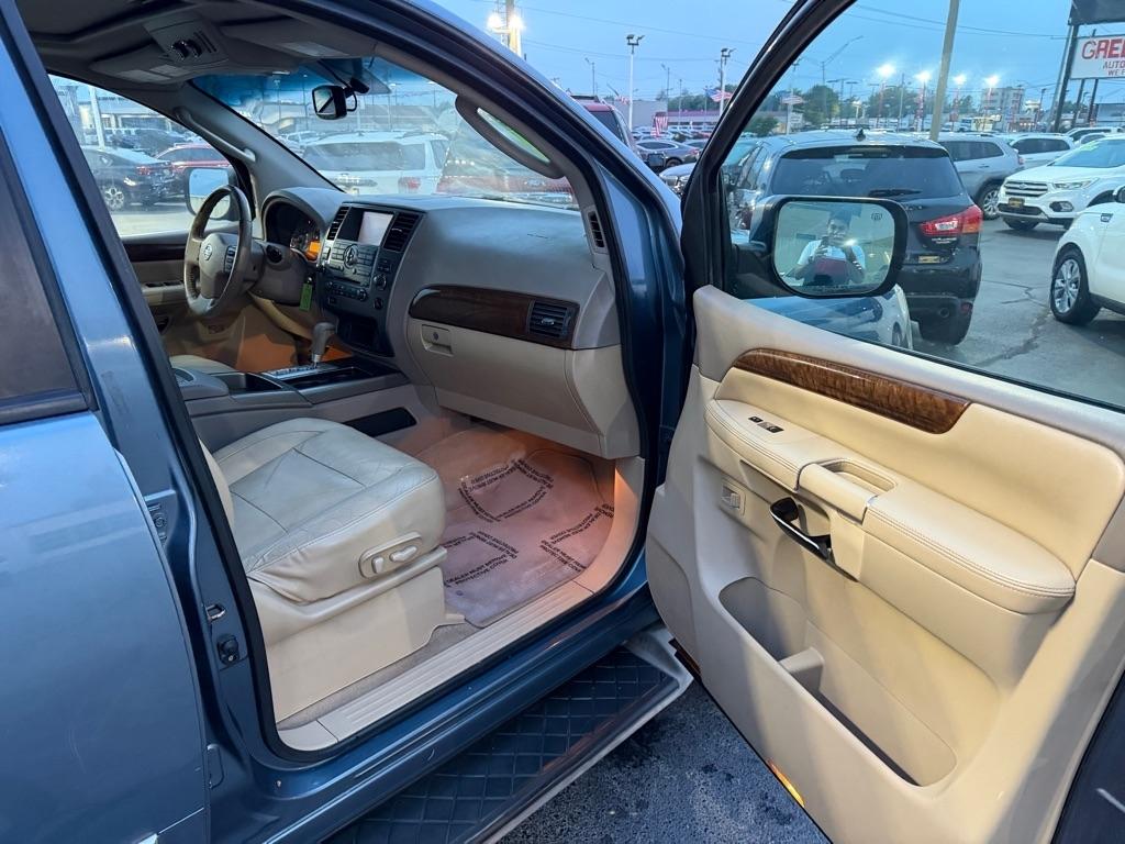 Nissan Armada SV 2WD 2011