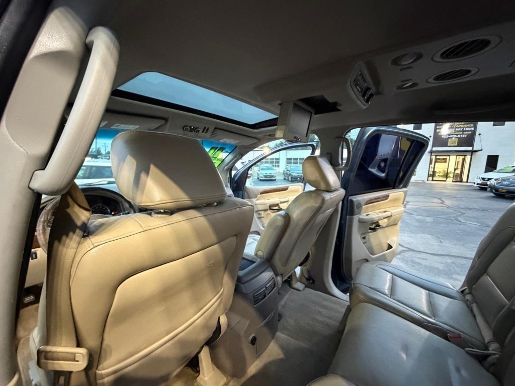 Nissan Armada SV 2WD 2011