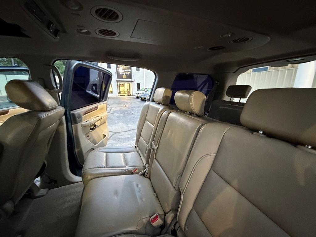 Nissan Armada SV 2WD 2011