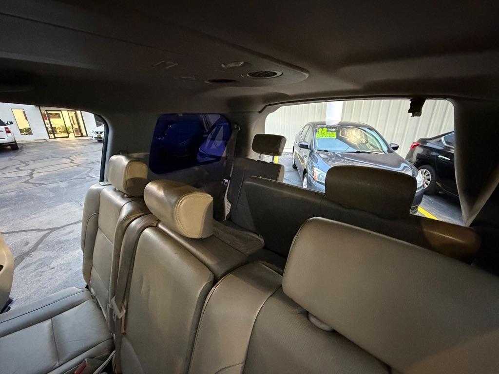 Nissan Armada SV 2WD 2011