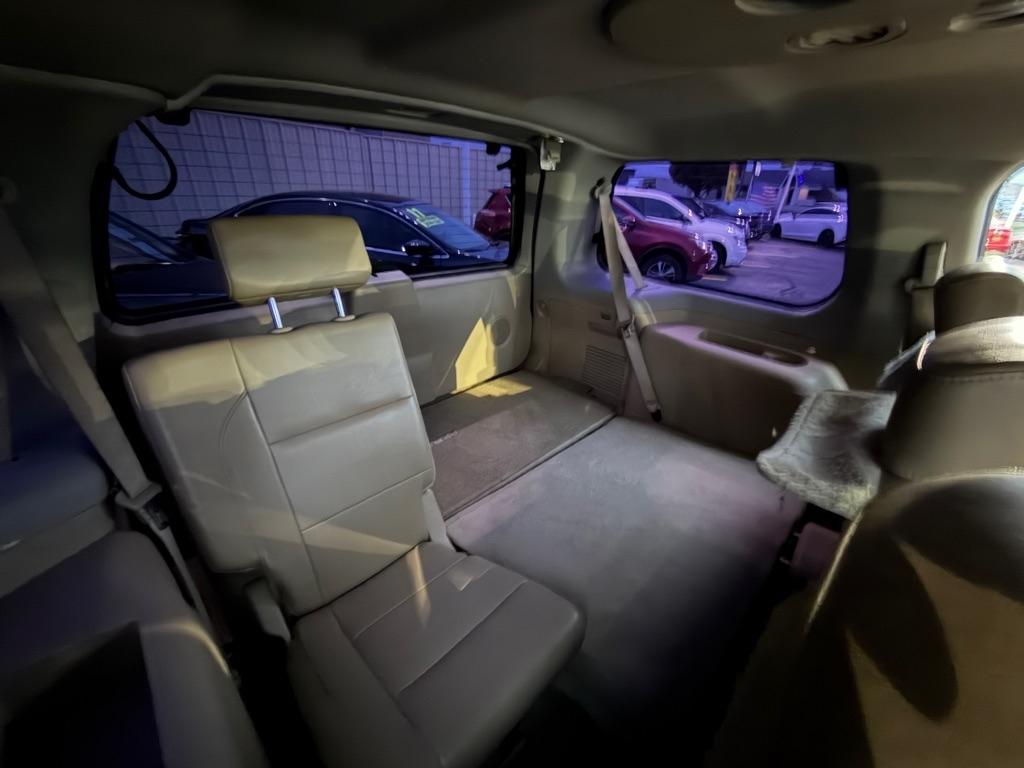 Nissan Armada SV 2WD 2011