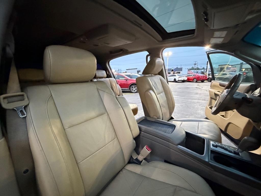 Nissan Armada SV 2WD 2011