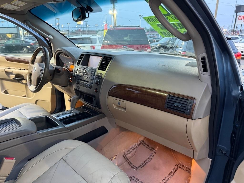 Nissan Armada SV 2WD 2011