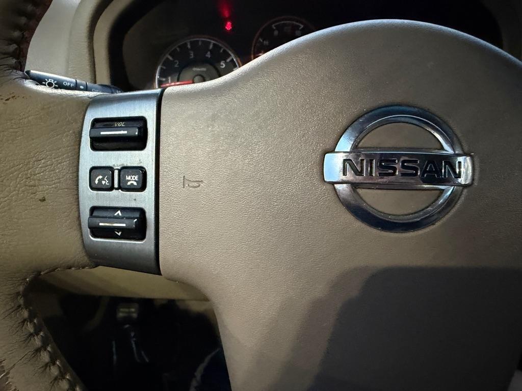 Nissan Armada SV 2WD 2011