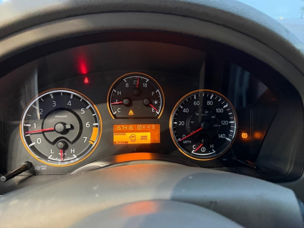 Nissan Armada SV 2WD 2011