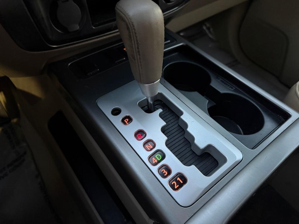 Nissan Armada SV 2WD 2011