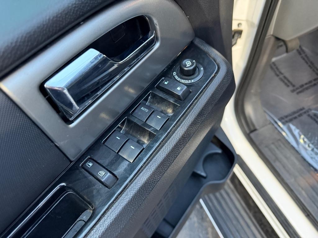 Ford Expedition EL Limited 4WD 2012