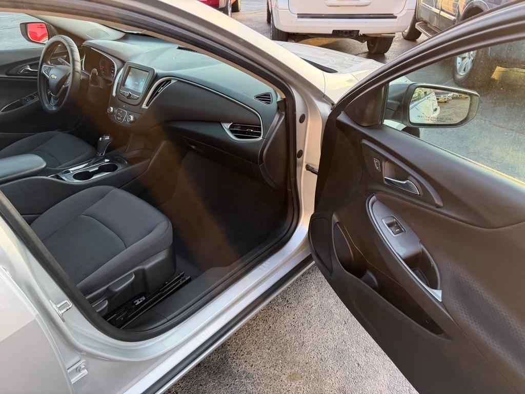 Chevrolet Malibu LS 2017