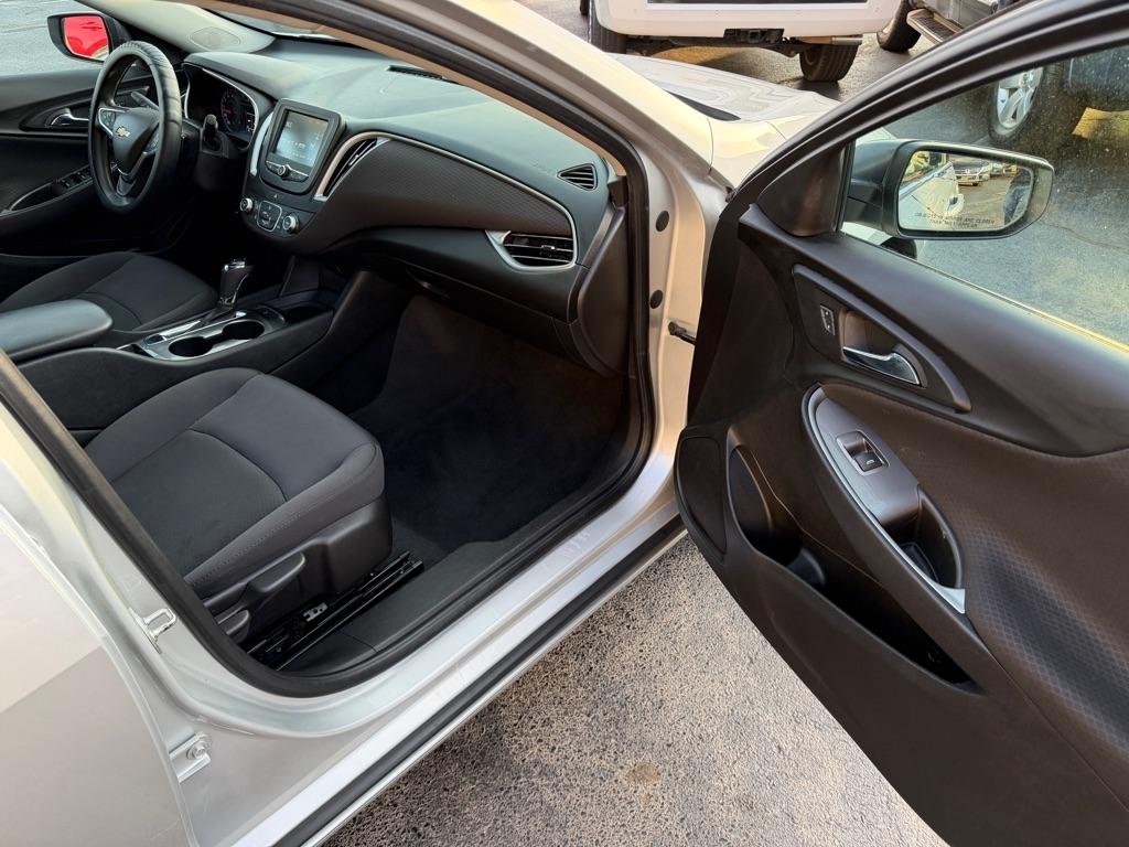 Chevrolet Malibu LS 2017