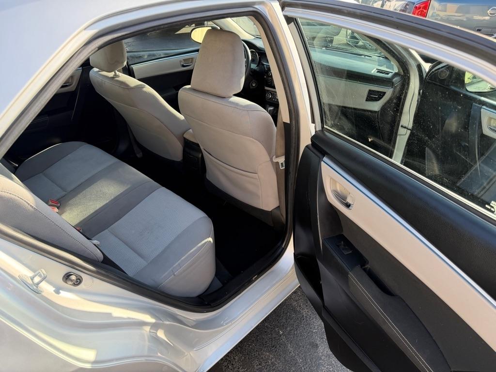 Toyota Corolla LE CVT 2016