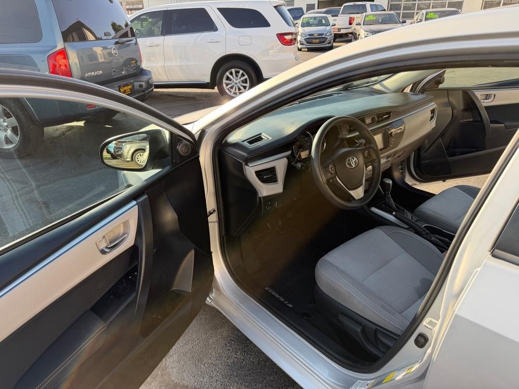 Toyota Corolla LE CVT 2016