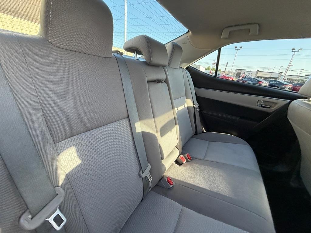 Toyota Corolla LE CVT 2016