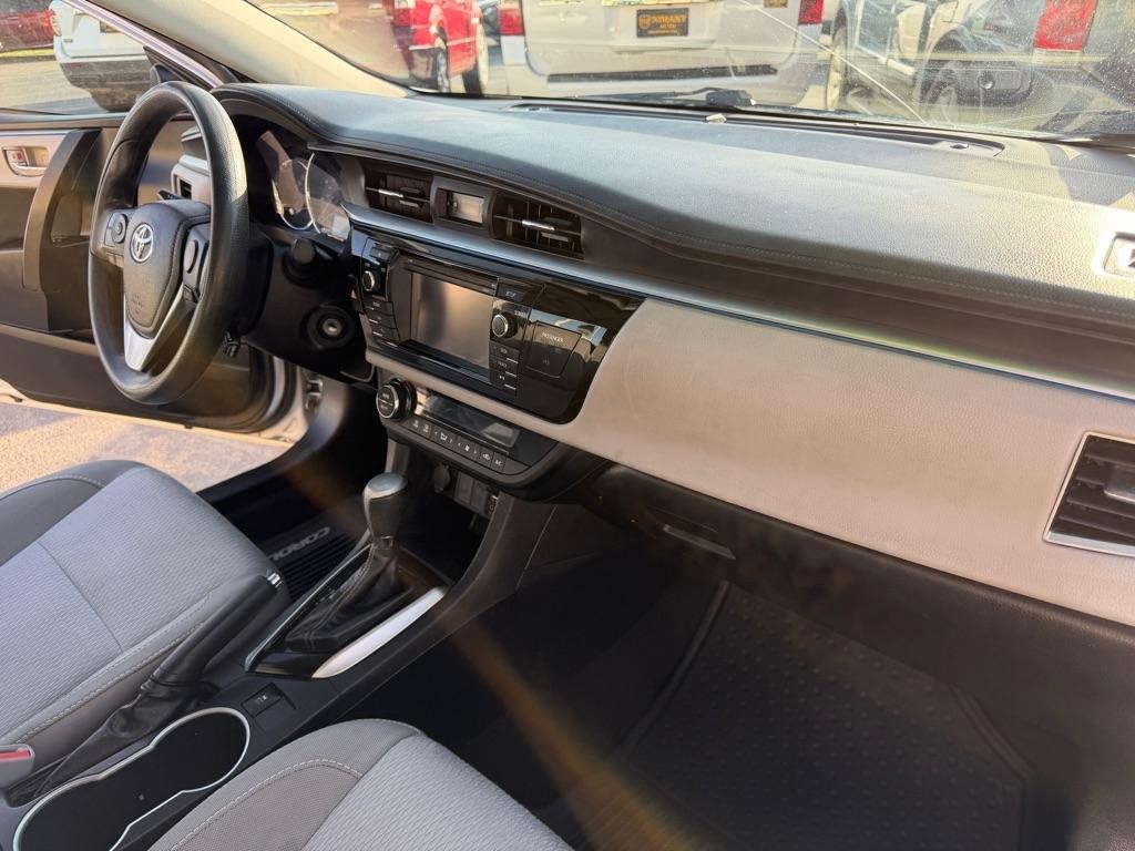 Toyota Corolla LE CVT 2016