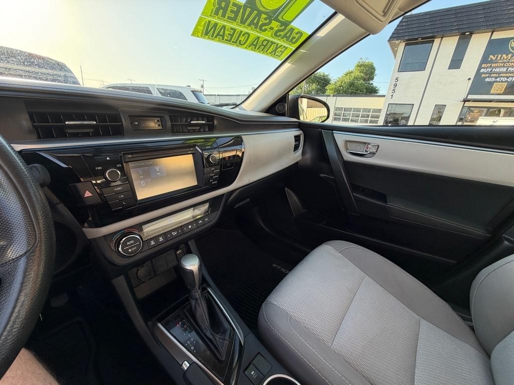 Toyota Corolla LE CVT 2016