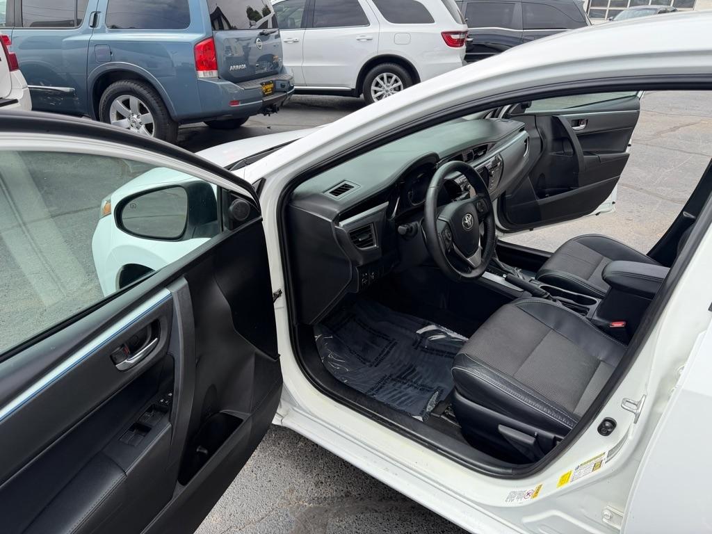 Toyota Corolla LE CVT 2016