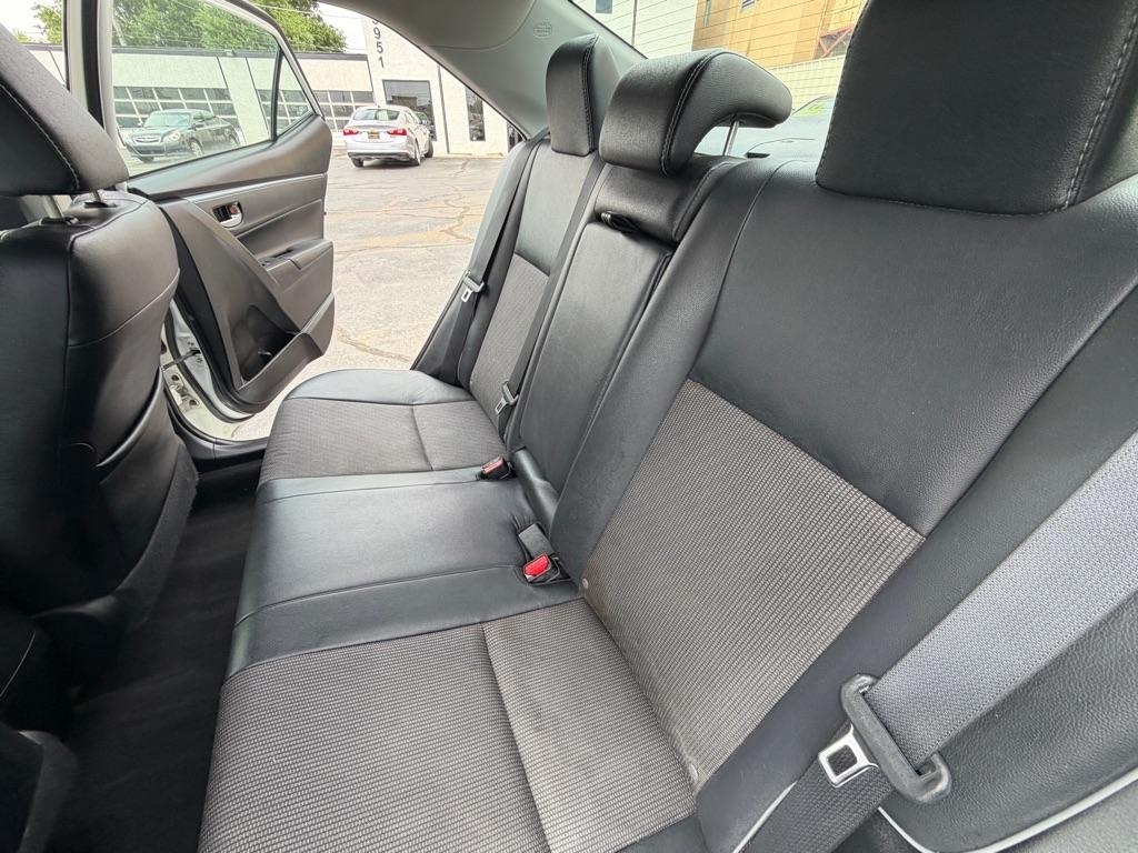 Toyota Corolla LE CVT 2016