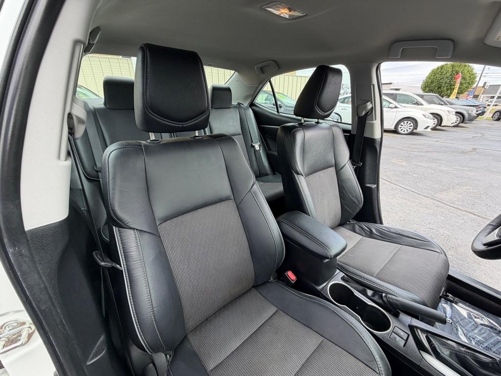 Toyota Corolla LE CVT 2016