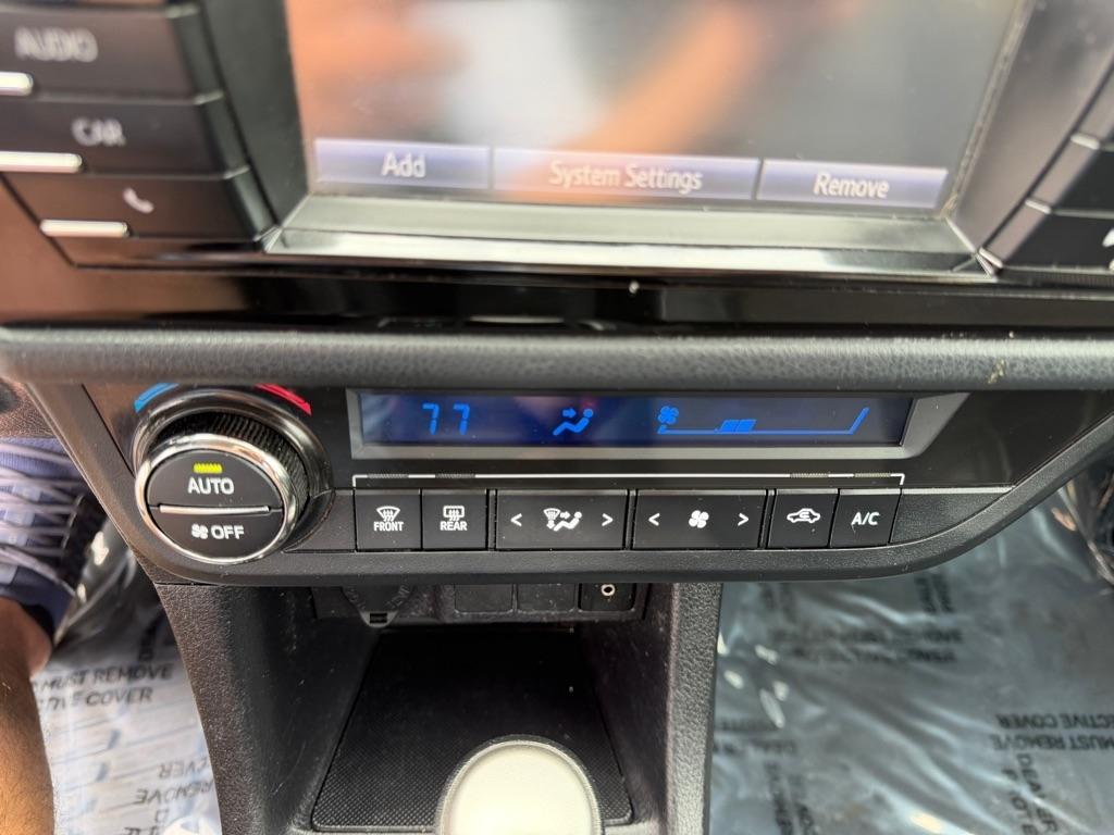 Toyota Corolla LE CVT 2016