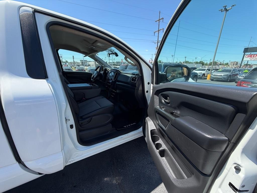 Nissan Titan 4WD Diesel 2017
