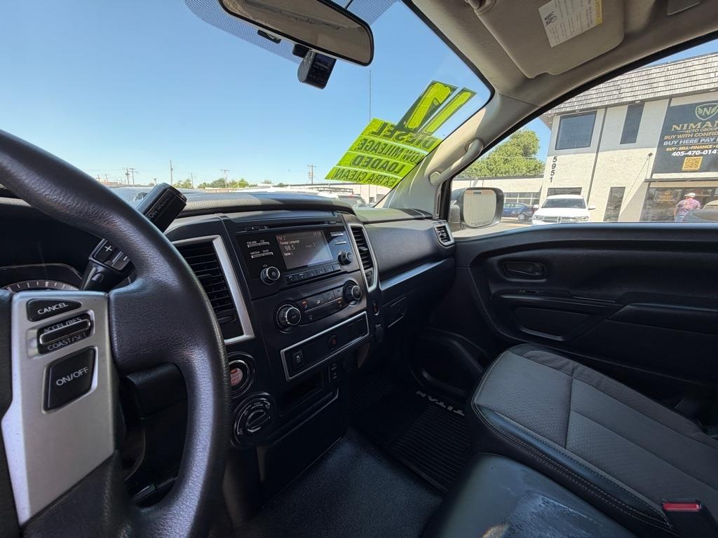 Nissan Titan 4WD Diesel 2017