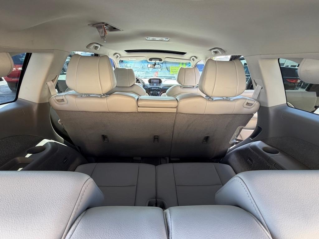 Acura MDX 6-Spd AT w/Tech Package 2011
