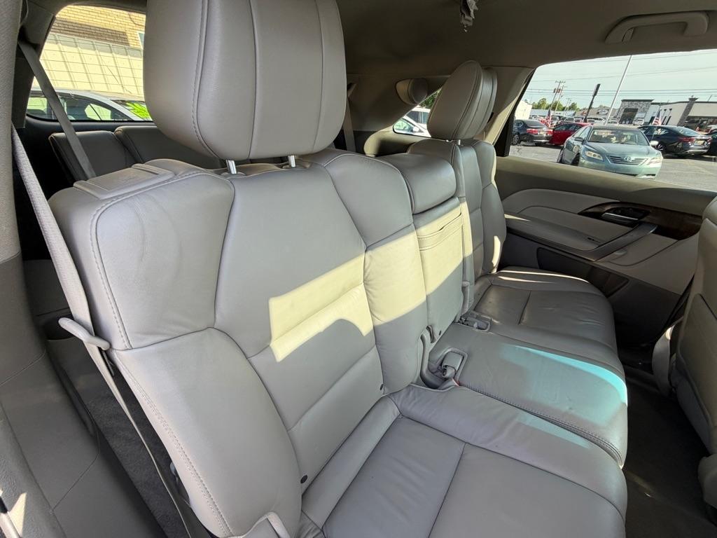 Acura MDX 6-Spd AT w/Tech Package 2011
