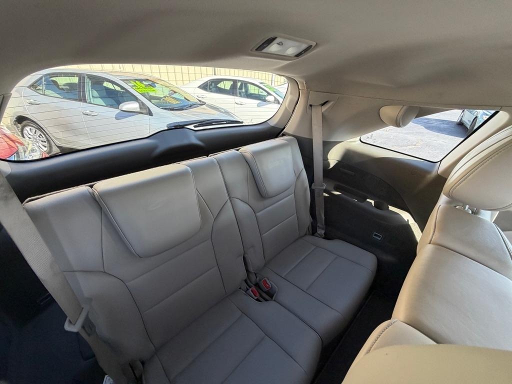 Acura MDX 6-Spd AT w/Tech Package 2011