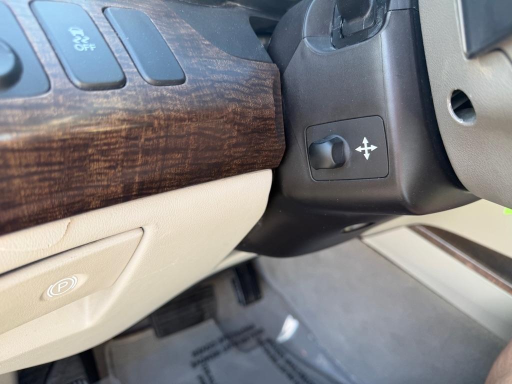 Acura MDX 6-Spd AT w/Tech Package 2011