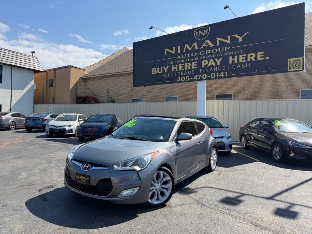 Hyundai Veloster Base 2013