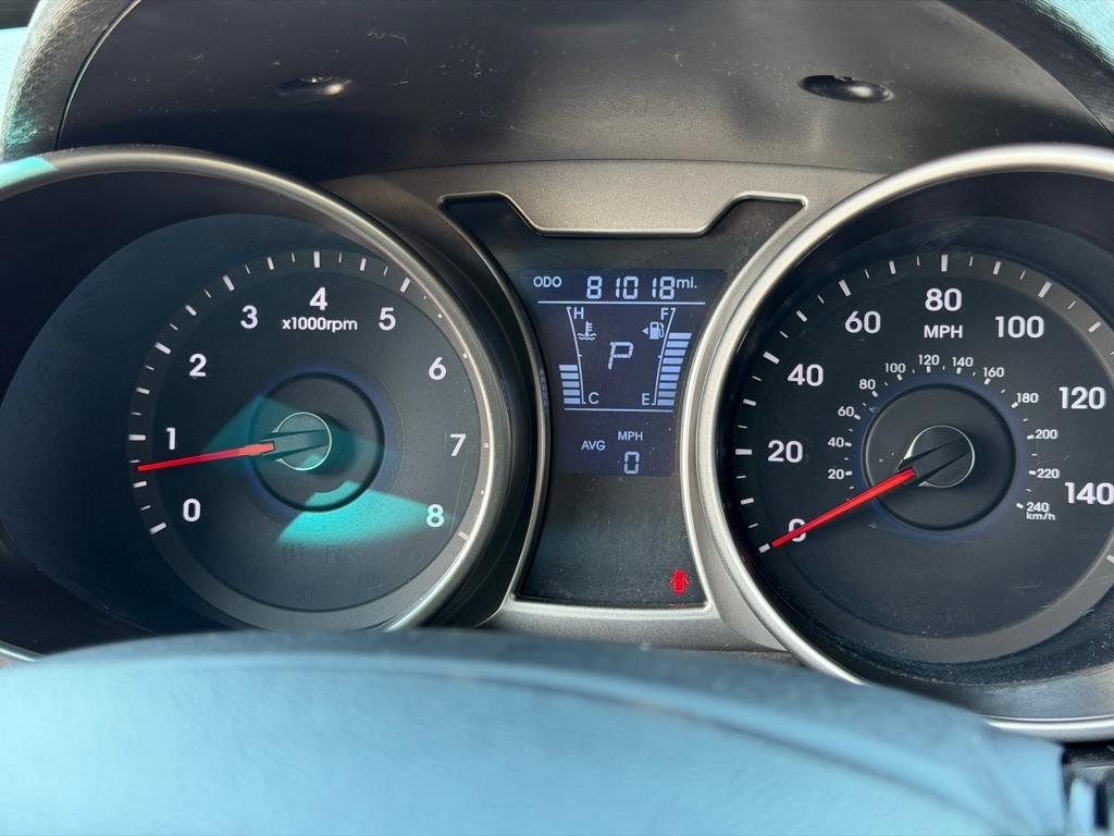 Hyundai Veloster Base 2013