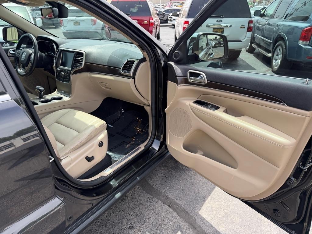 Jeep Grand Cherokee Limited 2WD 2014