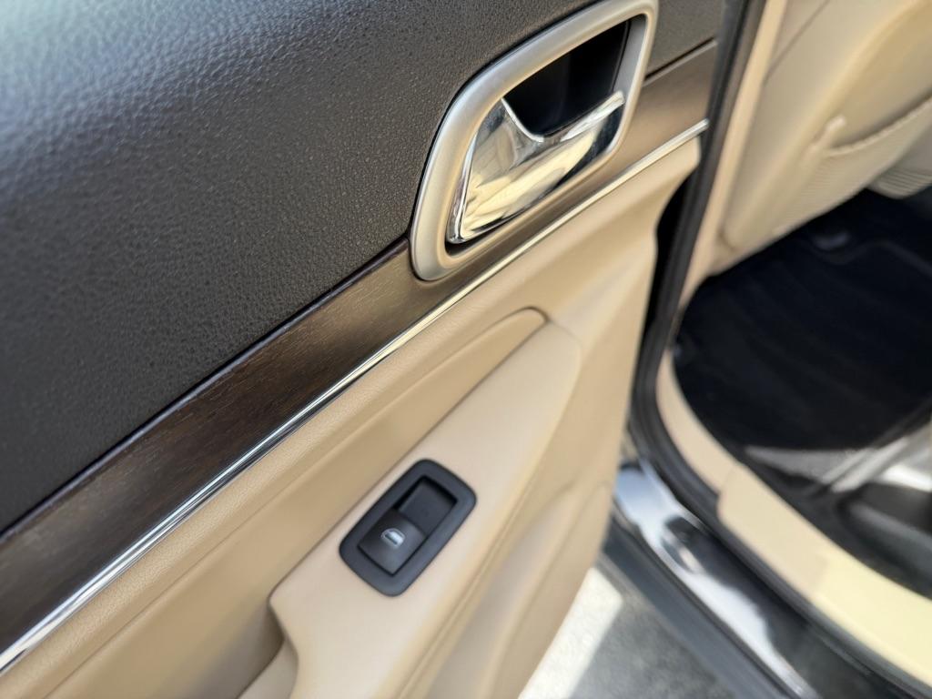 Jeep Grand Cherokee Limited 2WD 2014