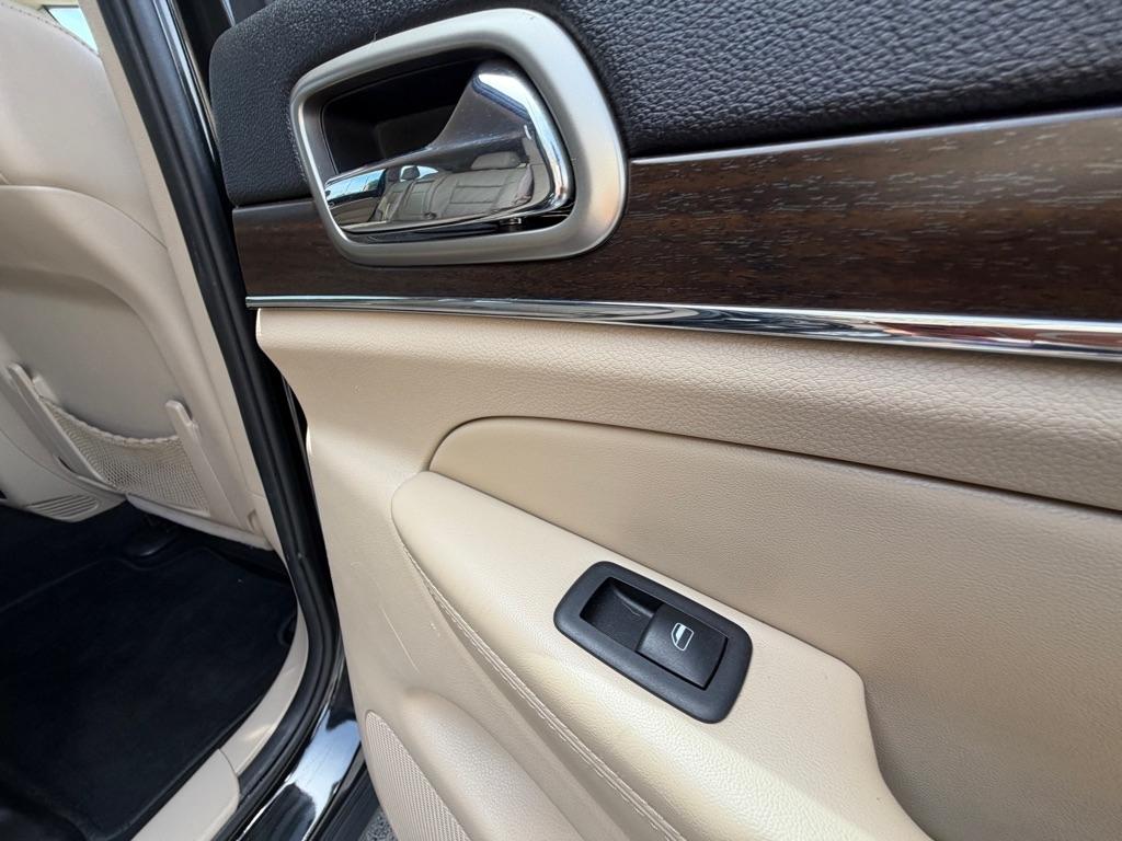 Jeep Grand Cherokee Limited 2WD 2014