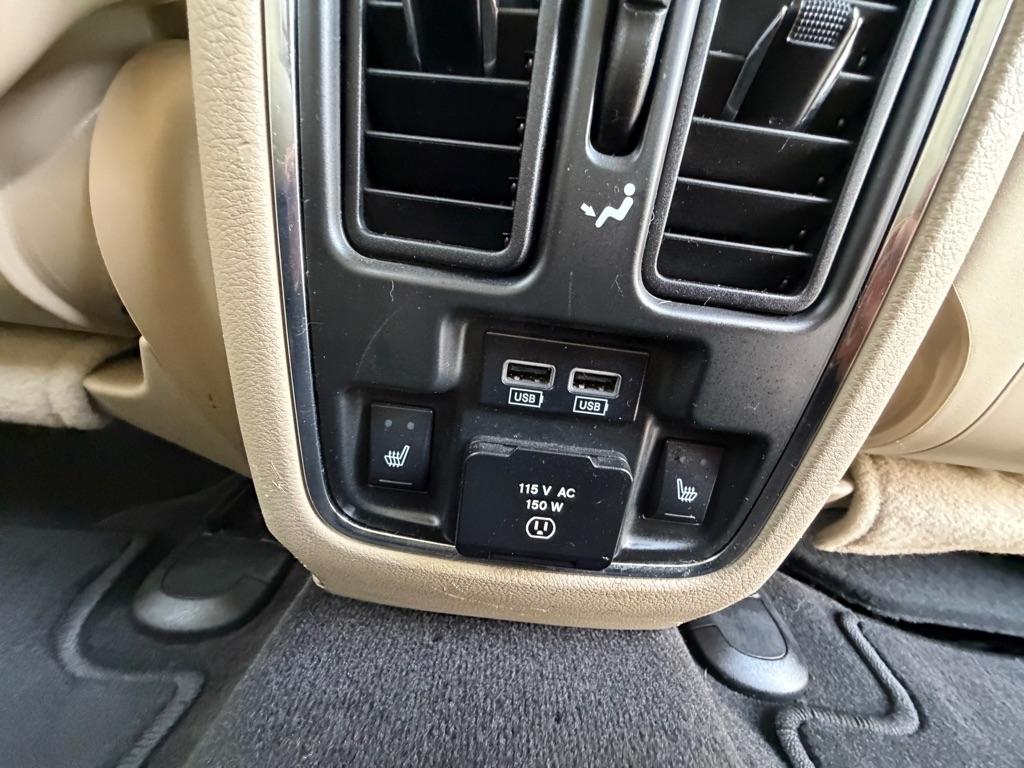 Jeep Grand Cherokee Limited 2WD 2014