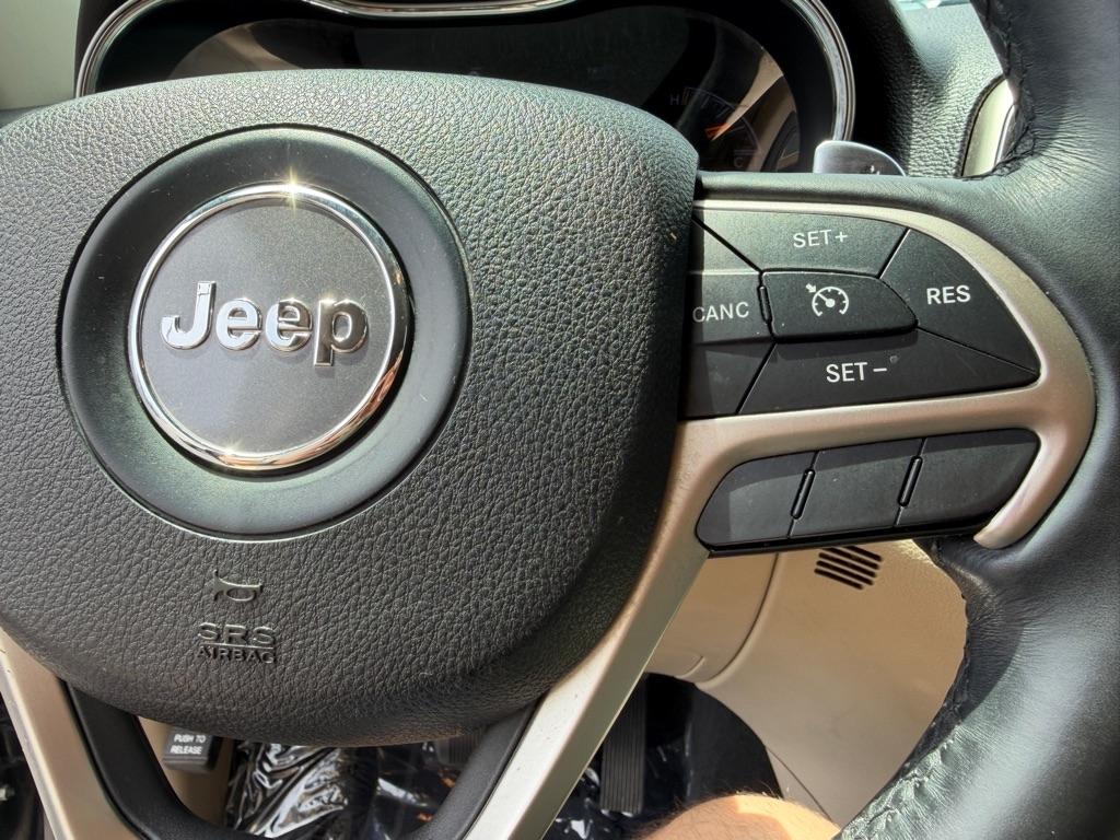 Jeep Grand Cherokee Limited 2WD 2014